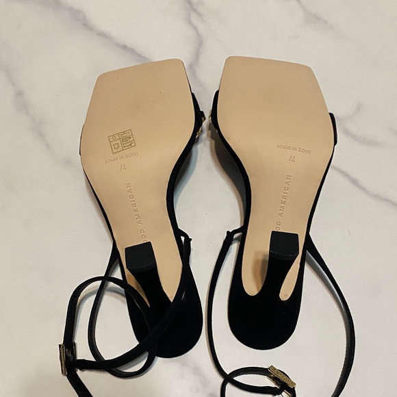 Good American Black Heels with Gold Accent - Picture 9 of 9